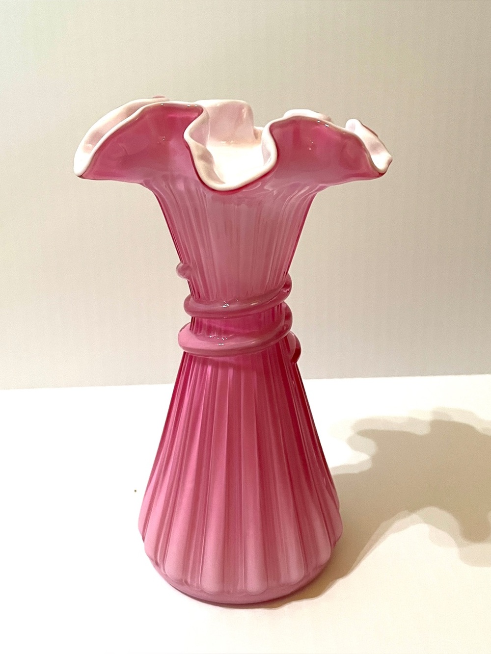 Fenton Wheat Stack Cornshock Vase Wild Rose Ruffled Rim Wheat Stack Ribbed Body - Picture 3 of 15